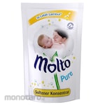 Molto Pelembut dan Pewangi Pakaian Ultra Pure