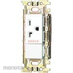 Toshiba Lighting & Technology Stop Kontak 15A/20A 250V Kombinasi E'S Wide Series (Power Socket/Power Outlet)