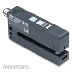 BAUMER Distance sensor fork type detection range 6 mm