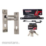 Jordan Kunci Pintu Besar