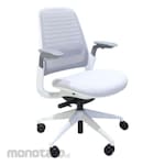 VIVERE WK Series 1 Chair Nickle Steelcase