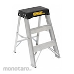 DEWALT Step Stool (Tangga Pijakan Lipat)