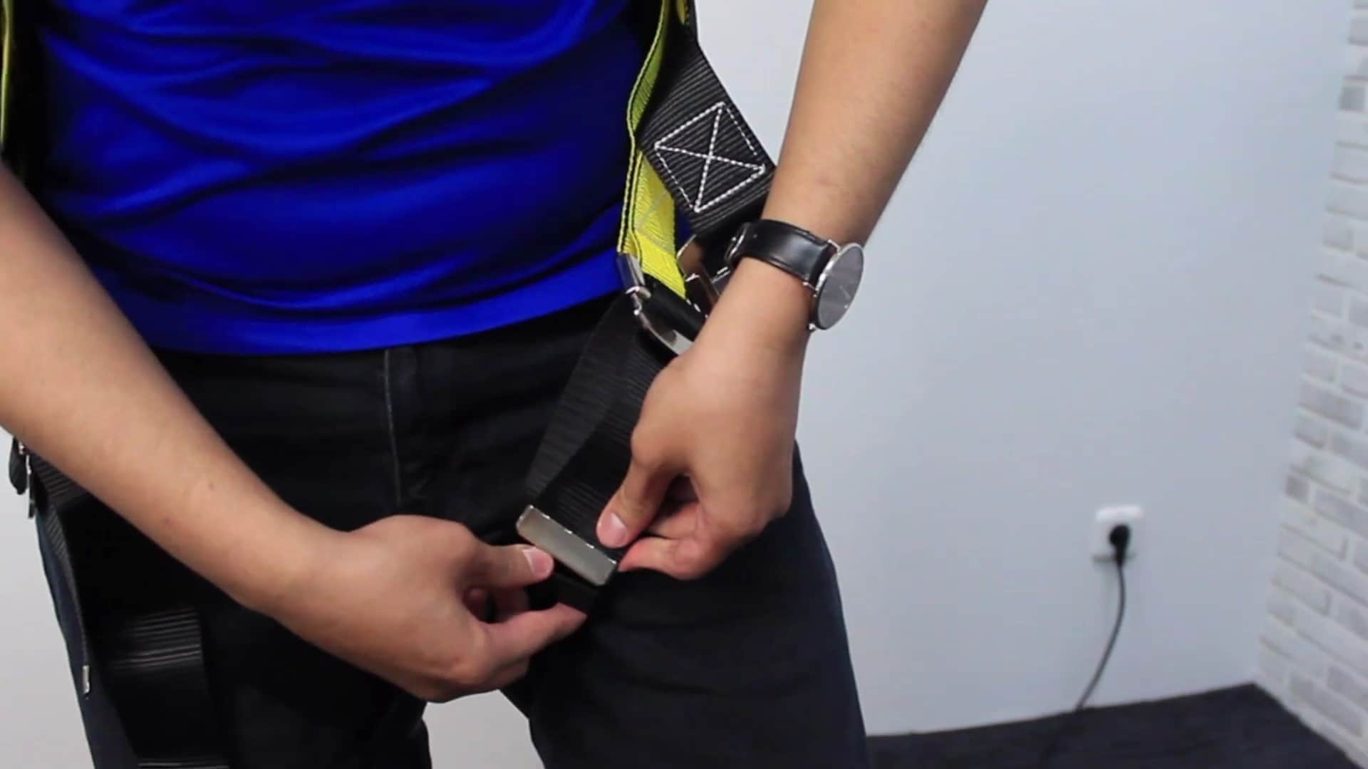 Memahami dan Menggunakan Safety Harness dengan Benar