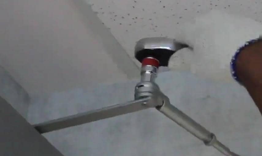 Cara Memperbaiki Pintu dengan Doorcloser