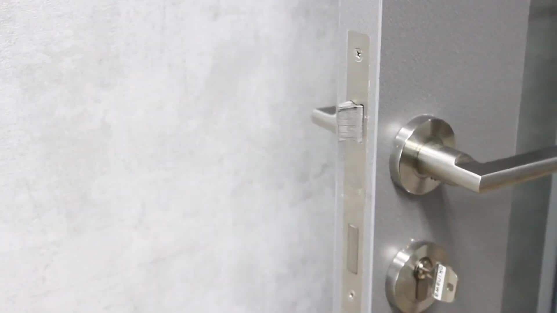 Cara Memperbaiki Pintu dengan Doorcloser