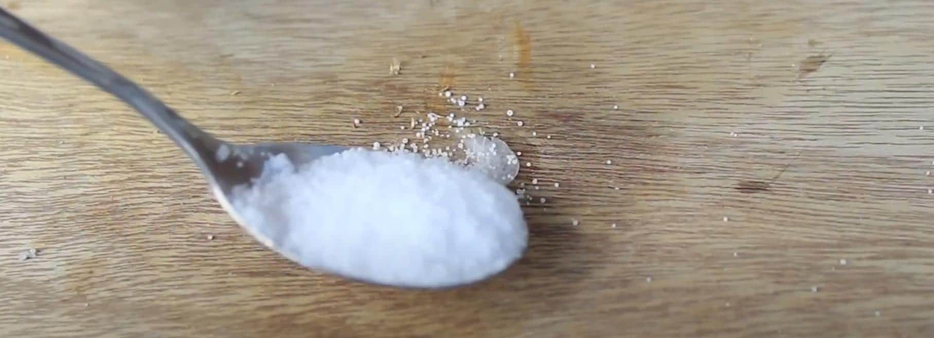 Rahasia Garam dan Super Glue: Cara Ampuh Menghilangkan Lem di Kulit