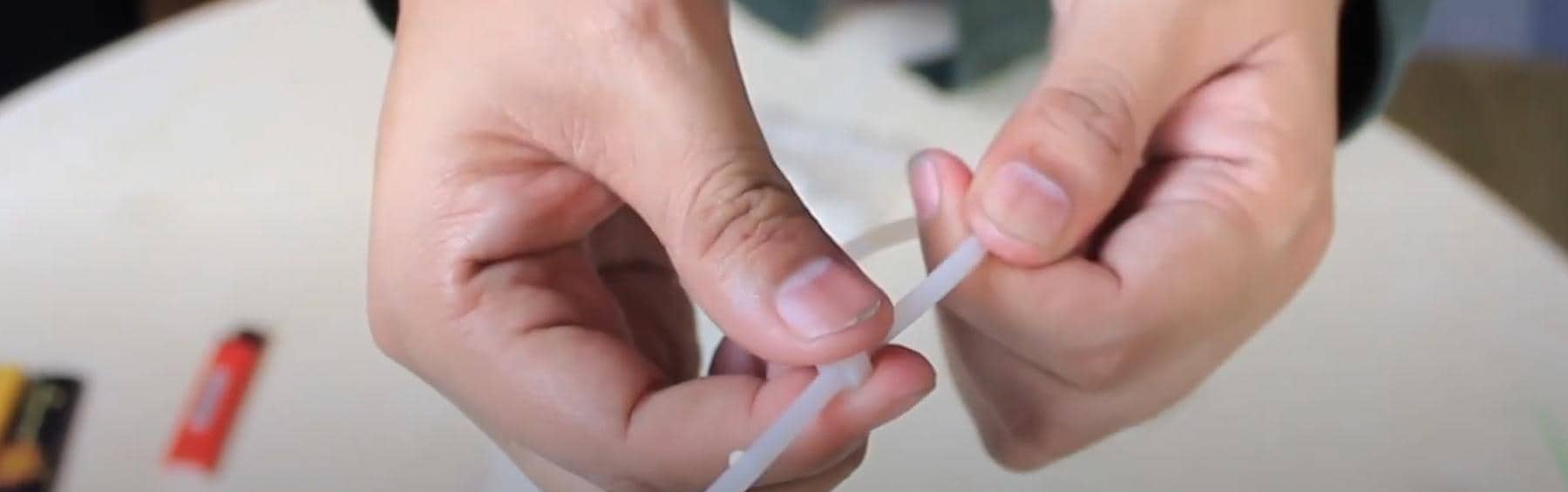 Cara Praktis Menambal Lubang pada Bak Cat dengan Kabel Ties