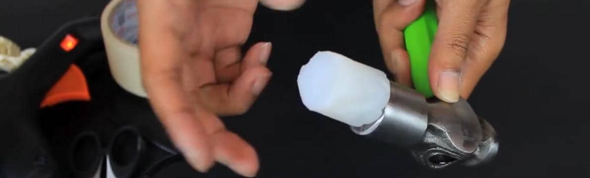 Cara Mudah Membuat Palu Karet DIY dari Hot Glue dan Magnet