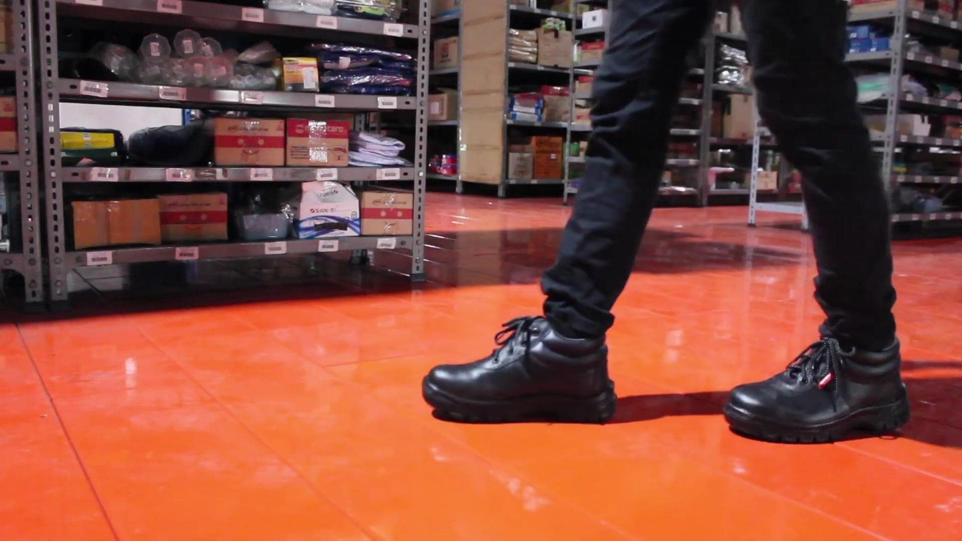 Sepatu Safety monotaro.id