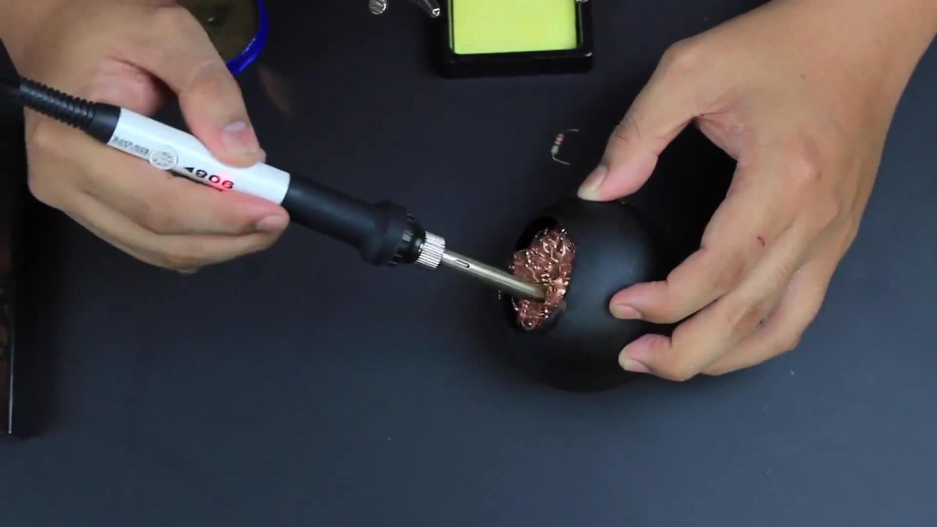 Cara Mudah Menyolder atau Soldering Untuk Pemula