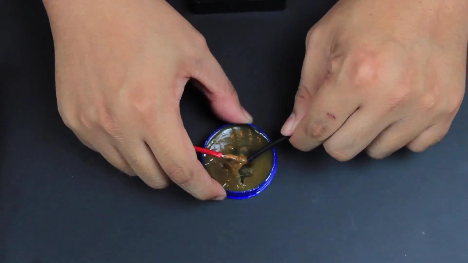 Cara Mudah Menyolder atau Soldering Untuk Pemula