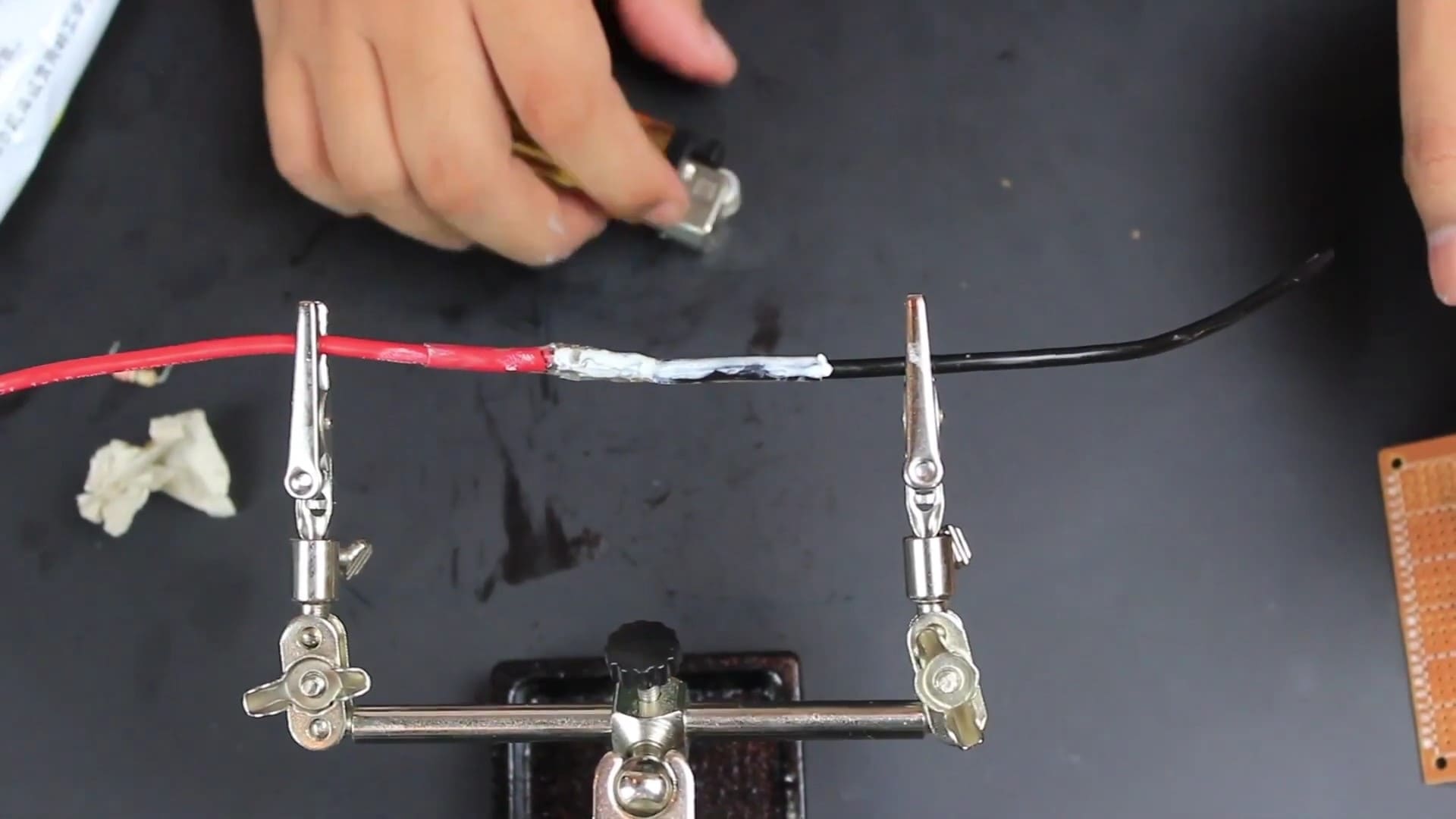 Cara Mudah Menyolder atau Soldering Untuk Pemula