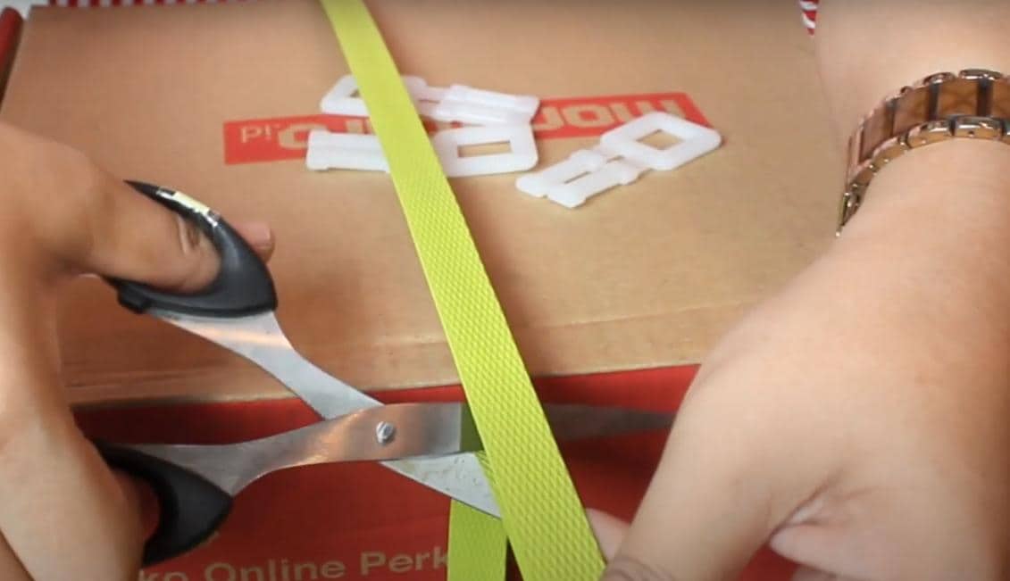 Cara Praktis Packing Kardus Dengan Strapping Band